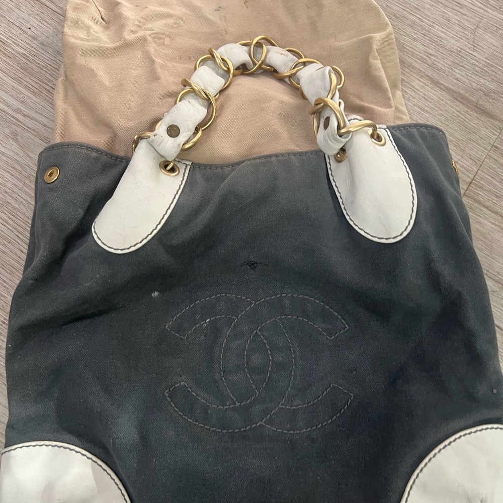 Chanel vintage purse